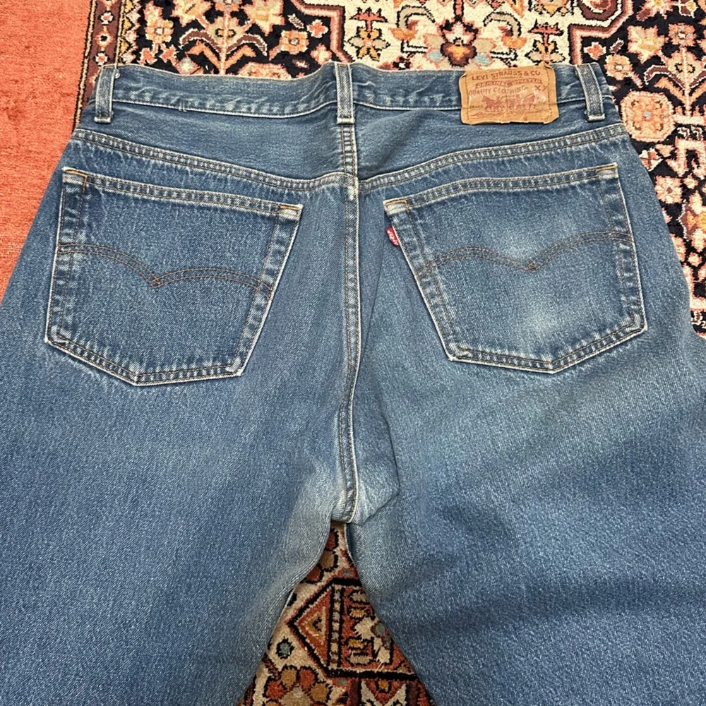VINTAGE LEVIS 501 • USA • 36/27 Men’s Unisex Hemmed - Picture 1 of 10